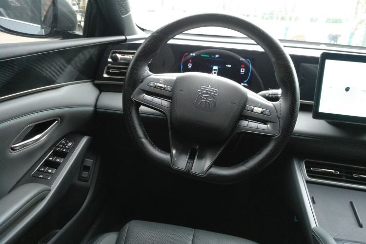 Used BYD Qin L 2024 DM-i 80KM Leading Model Steering Wheel