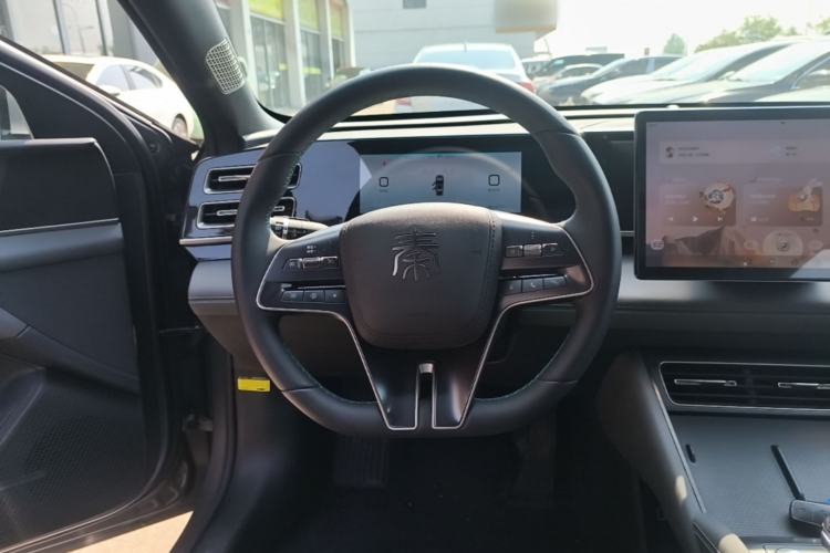 Used BYD Qin L 2024 DM-i 120KM Leading Model Steering Wheel