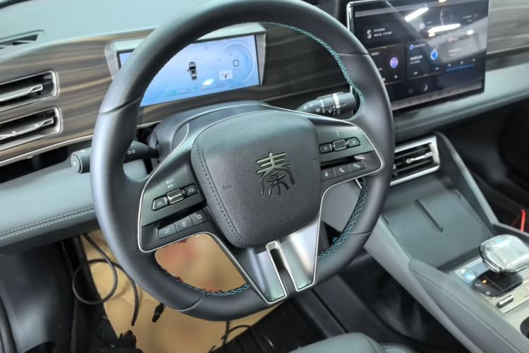 Used BYD Qin L 2024 DM-i 120KM Beyond Model Steering Wheel