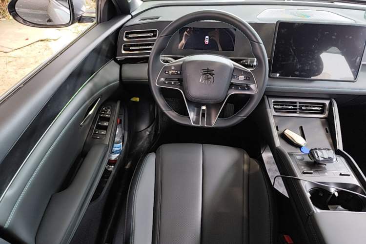 Used BYD Qin L 2024 DM-i 80KM Beyond Model Steering Wheel