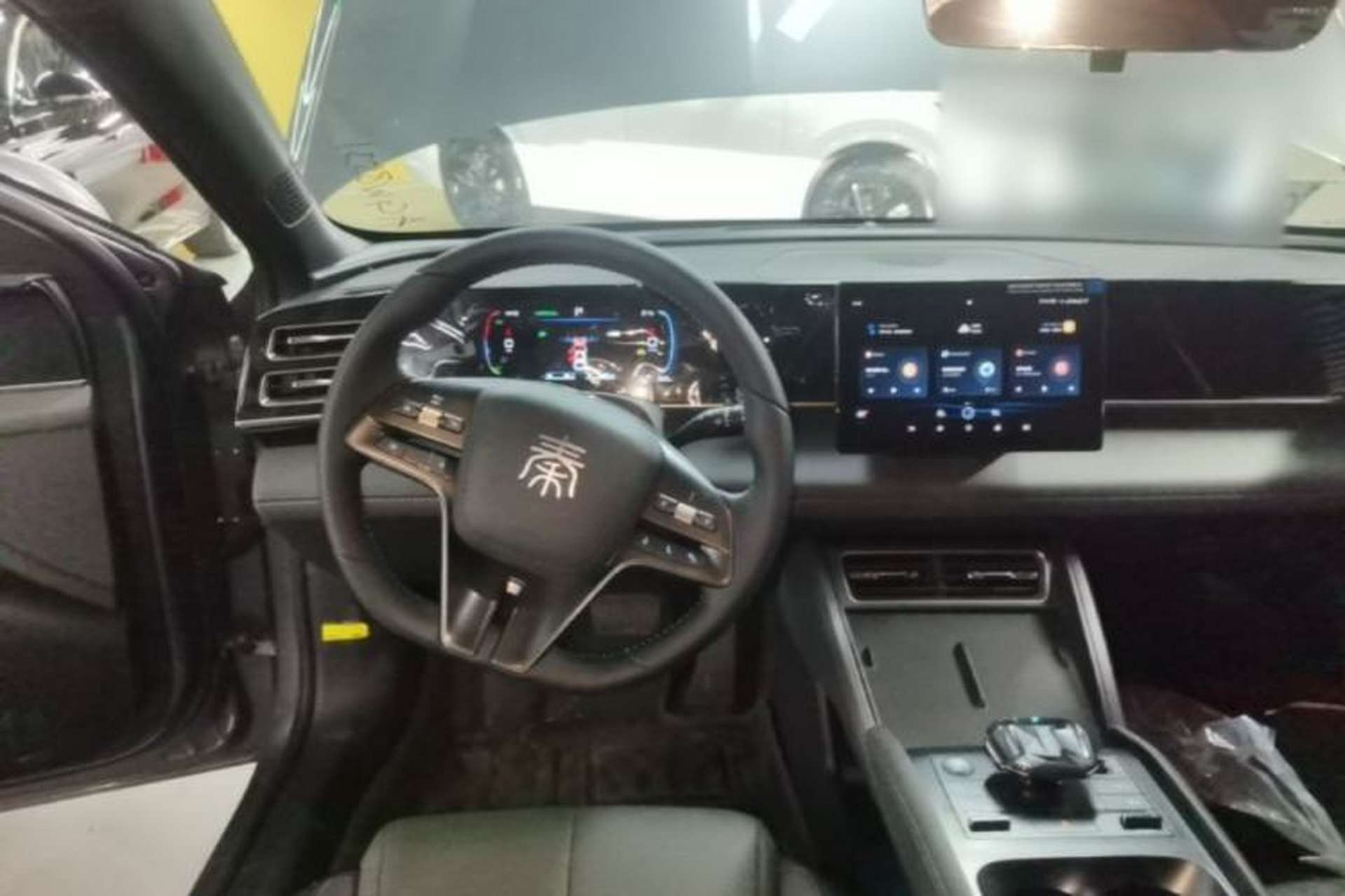 Used BYD Qin L 2024 DM-i 80KM Leading Model Steering Wheel