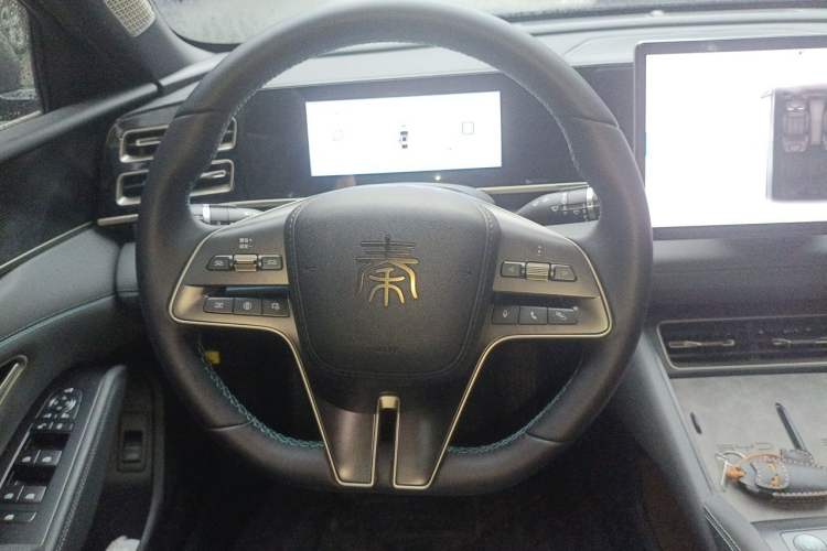 Used BYD Qin L 2024 DM-i 120KM Beyond Model Steering Wheel