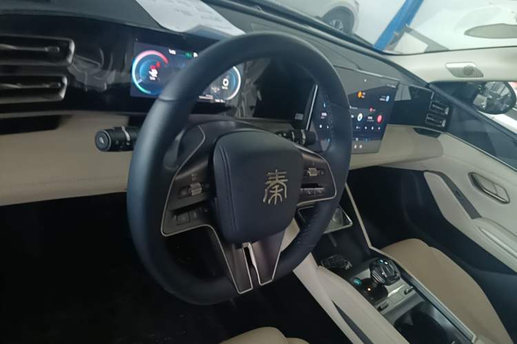 Used BYD Qin L 2024 DM-i 120KM Beyond Model Steering Wheel