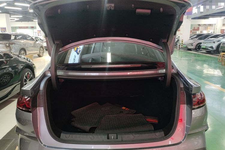 Used BYD Qin L 2024 DM-i 80KM Beyond Model Trunk