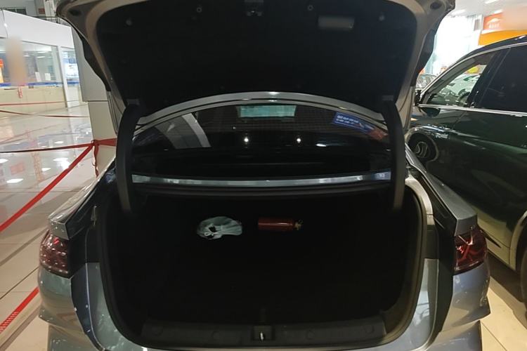 Used BYD Qin L 2024 DM-i 120KM Leading Model Trunk