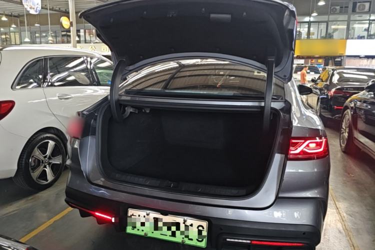 Used BYD Qin L 2024 DM-i 120KM Leading Model Trunk
