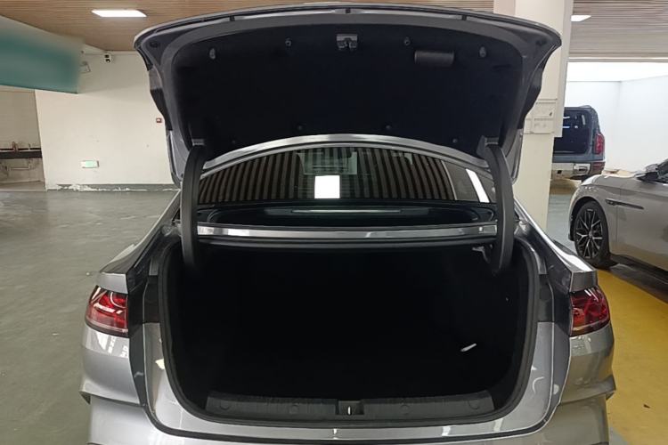 Used BYD Qin L 2024 DM-i 80KM Leading Model Trunk