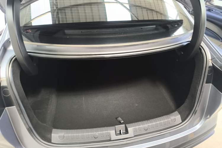 Used BYD Qin L 2024 DM-i 120KM Leading Model Trunk