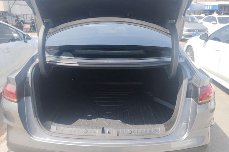 Used BYD Qin L 2024 DM-i 120KM Leading Model Trunk