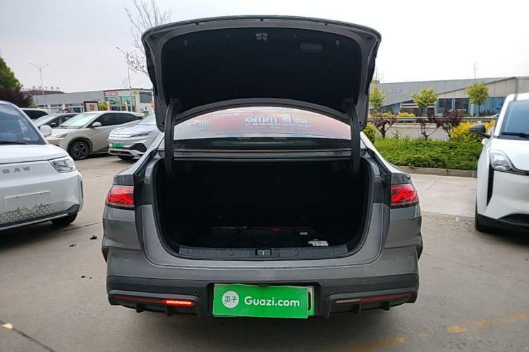 Used BYD Qin L 2024 DM-i 120KM Leading Model Trunk