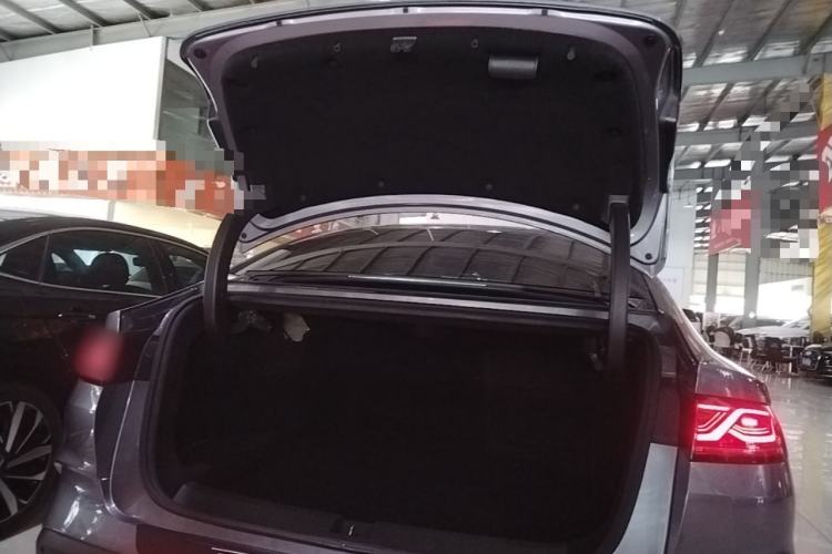 Used BYD Qin L 2024 DM-i 80KM Leading Model Trunk
