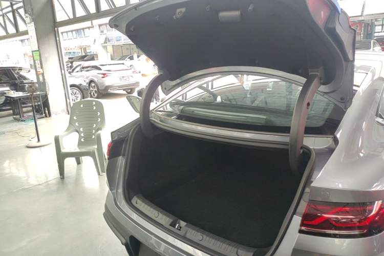 Used BYD Qin L 2024 DM-i 80KM Leading Model Trunk