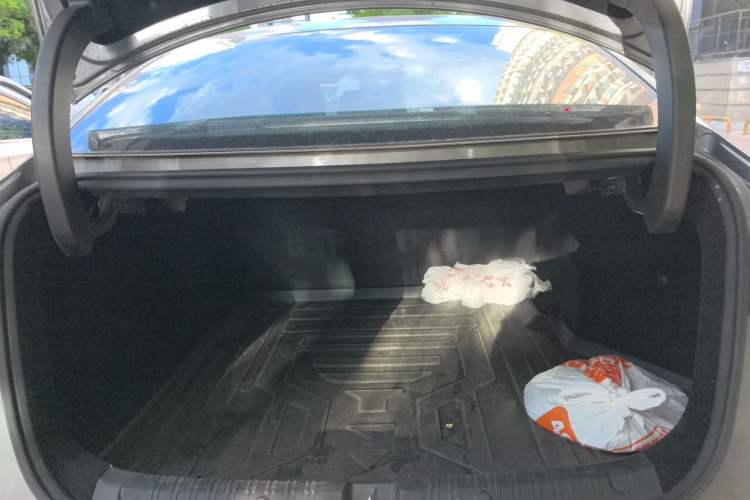 Used BYD Qin L 2024 DM-i 80KM Leading Model Trunk