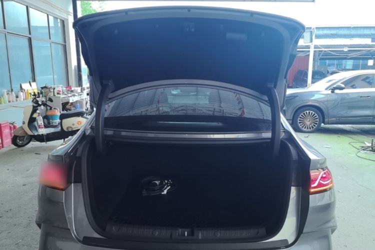 Used BYD Qin L 2024 DM-i 80KM Beyond Model Trunk