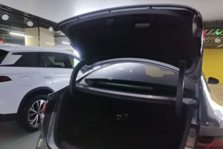 Used BYD Qin L 2024 DM-i 80KM Leading Model Trunk