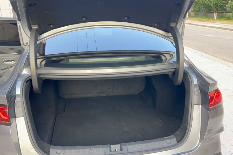 Used BYD Qin L 2024 DM-i 80KM Beyond Model Trunk