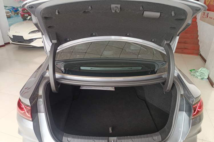 Used BYD Qin L 2024 DM-i 120KM Beyond Model Trunk