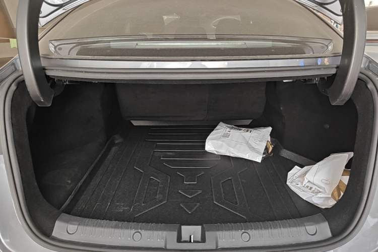 Used BYD Qin L 2024 DM-i 80KM Beyond Model Trunk