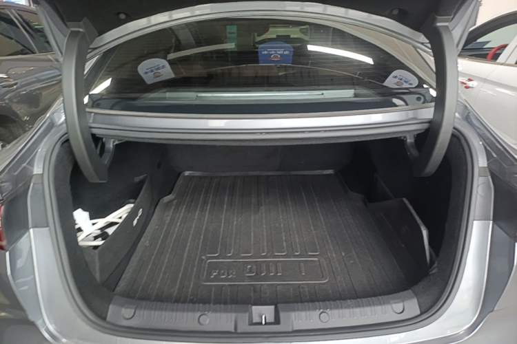 Used BYD Qin L 2024 DM-i 120KM Excellence Model Trunk