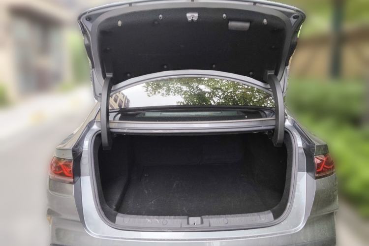 Used BYD Qin L 2024 DM-i 80KM Beyond Model Trunk