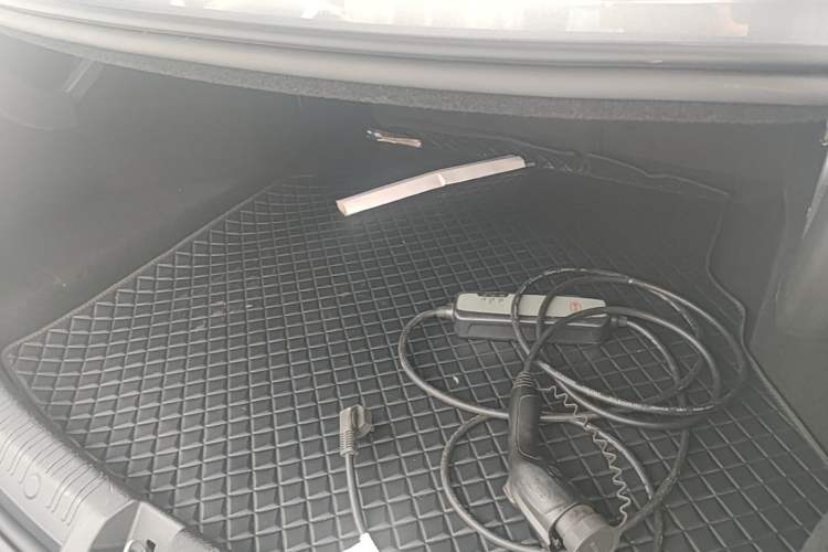 Used BYD Qin L 2024 DM-i 80KM Leading Model Trunk