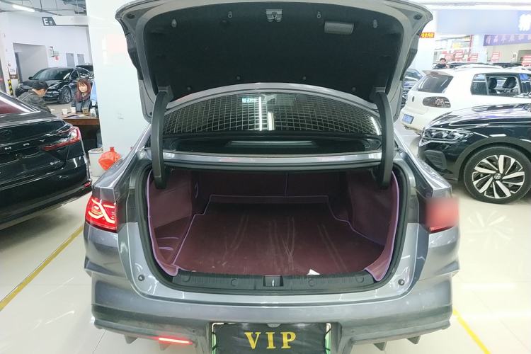Used BYD Qin L 2024 DM-i 120KM Beyond Model Trunk