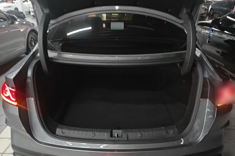 Used BYD Qin L 2024 DM-i 120KM Leading Model Trunk