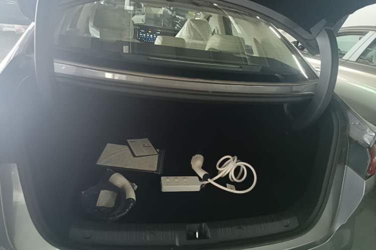 Used BYD Qin L 2024 DM-i 120KM Beyond Model Trunk