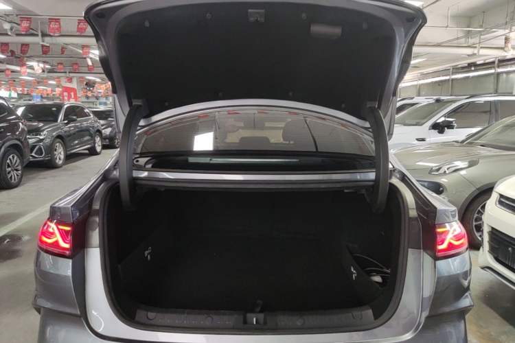 Used BYD Qin L 2024 DM-i 80KM Leading Model Trunk