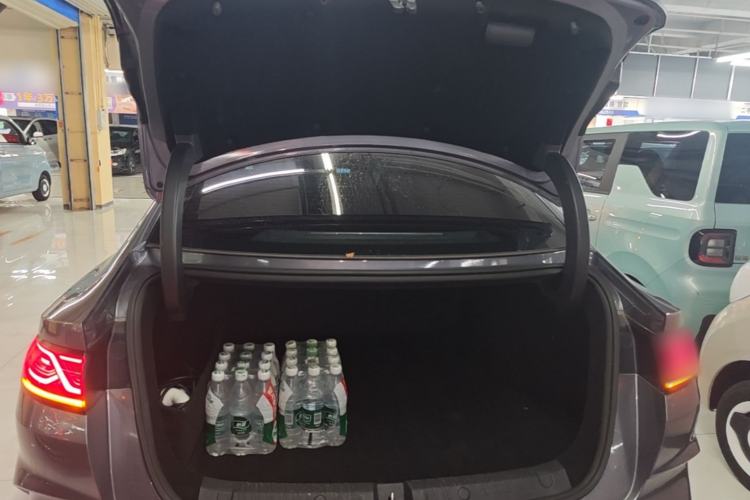 Used BYD Qin L 2024 DM-i 80KM Leading Model Trunk