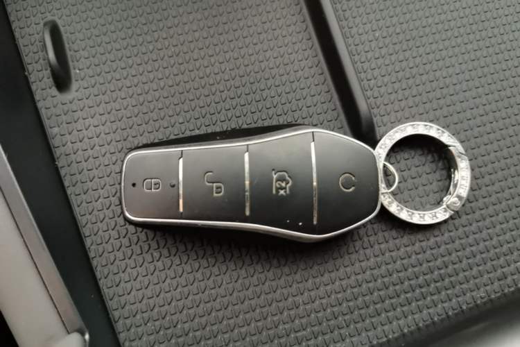 Used BYD Qin L 2024 DM-i 80KM Beyond Model Vehicle Key