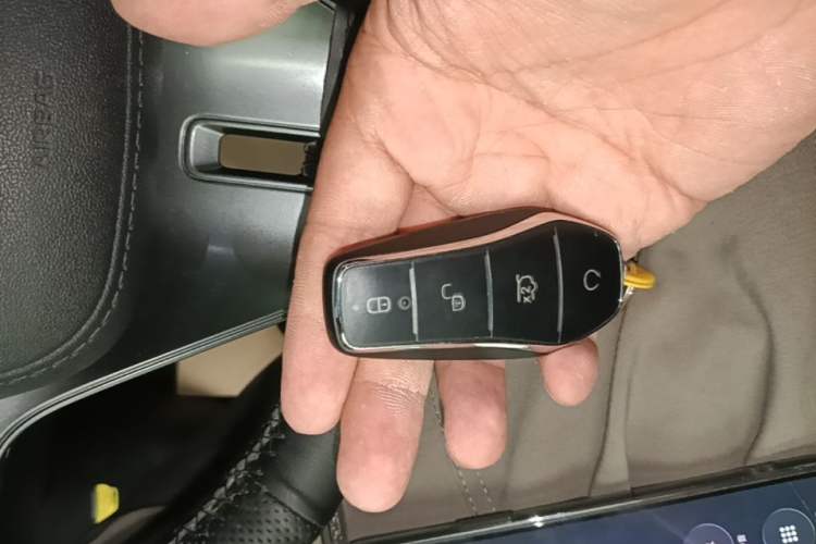 Used BYD Qin L 2024 DM-i 80KM Leading Model Vehicle Key