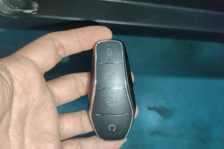 Used BYD Qin L 2024 DM-i 80KM Beyond Model Vehicle Key