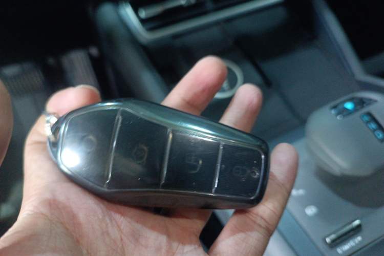 Used BYD Qin L 2024 DM-i 120KM Beyond Model Vehicle Key