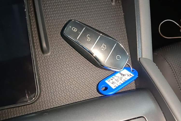 Used BYD Qin L 2024 DM-i 80KM Beyond Model Vehicle Key