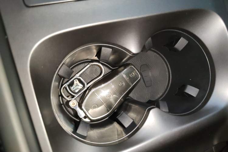 Used BYD Qin L 2024 DM-i 120KM Leading Model Vehicle Key