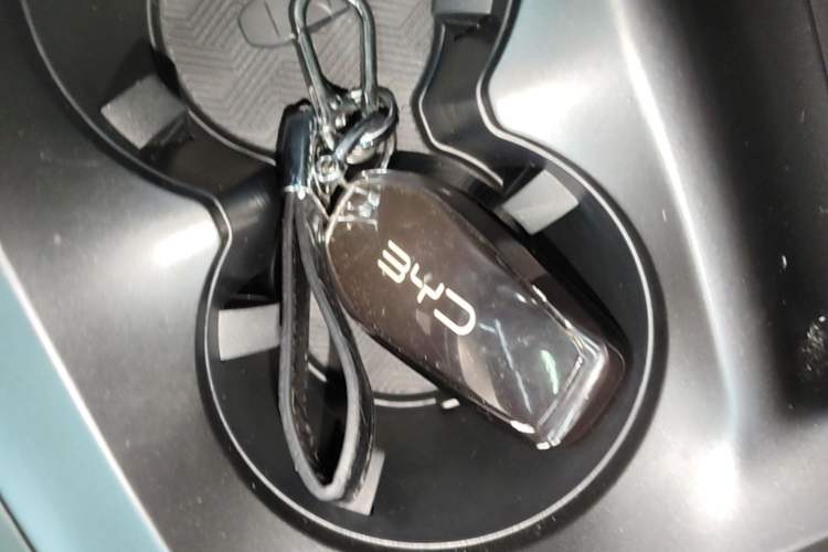 Used BYD Qin L 2024 DM-i 80KM Beyond Model Vehicle Key