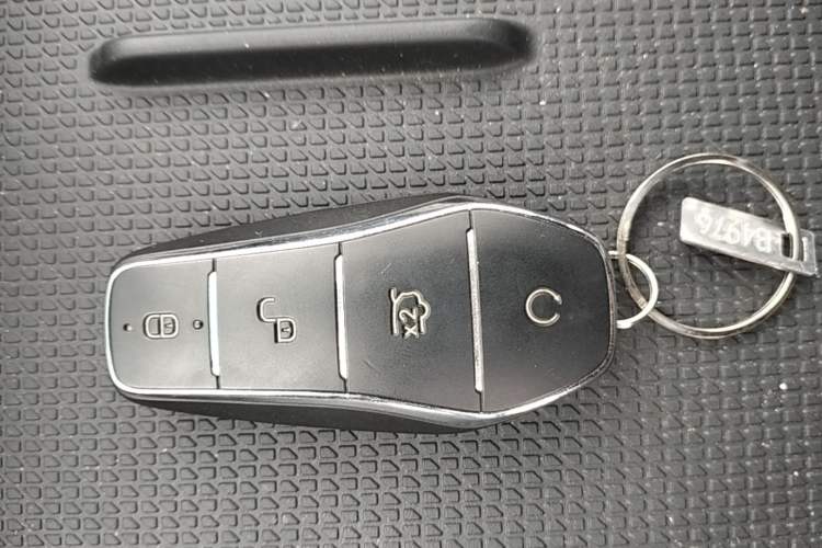 Used BYD Qin L 2024 DM-i 80KM Leading Model Vehicle Key