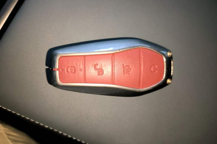 Used BYD Qin L 2024 DM-i 80KM Beyond Model Vehicle Key