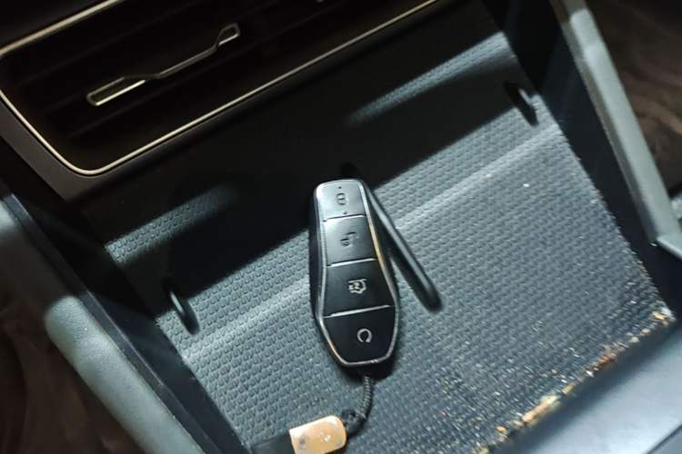 Used BYD Qin L 2024 DM-i 80KM Beyond Model Vehicle Key