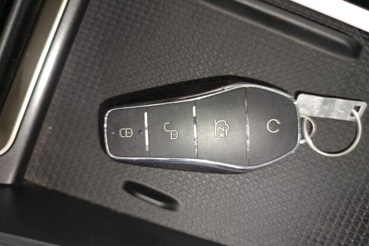 Used BYD Qin L 2024 DM-i 120KM Beyond Model Vehicle Key