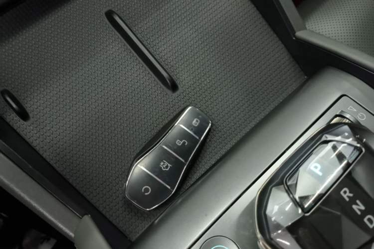 Used BYD Qin L 2024 DM-i 80KM Leading Model Vehicle Key