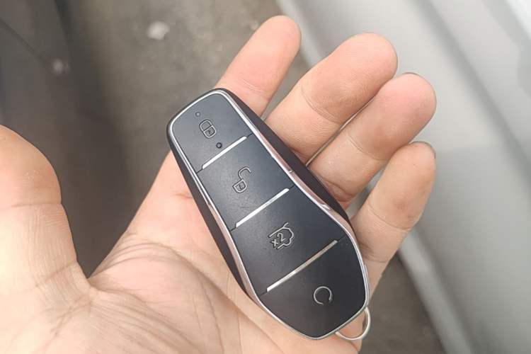Used BYD Qin L 2024 DM-i 80KM Leading Model Vehicle Key