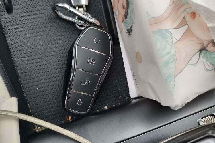 Used BYD Qin L 2024 DM-i 120KM Beyond Model Vehicle Key