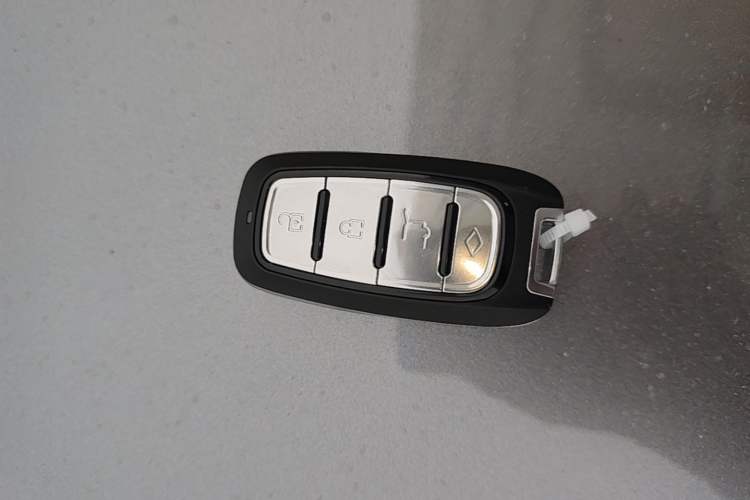 Used BYD Qin L 2024 DM-i 120KM Excellence Model Vehicle Key