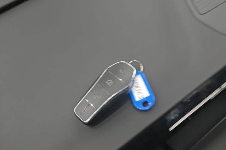 Used BYD Qin L 2024 DM-i 80KM Leading Model Vehicle Key