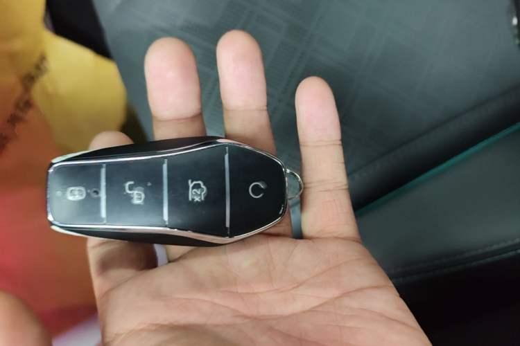 Used BYD Qin L 2024 DM-i 120KM Excellence Model Vehicle Key