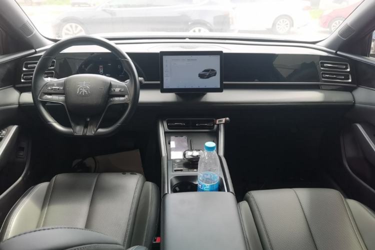 Used BYD Qin L 2024 DM-i 80KM Leading Model Center Console