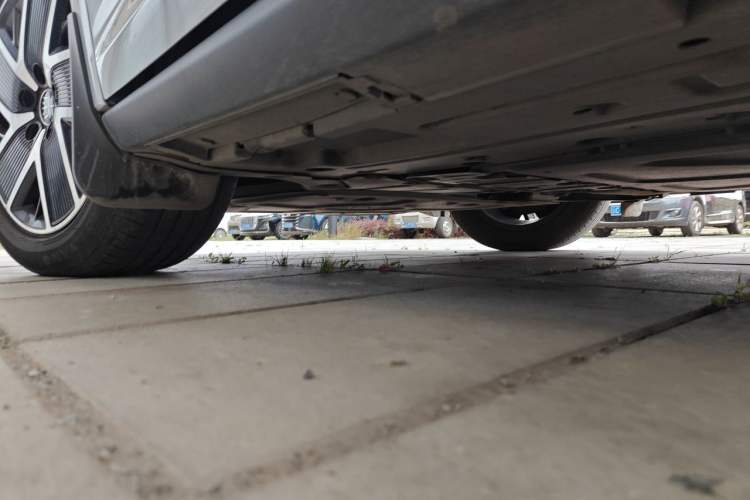 Used BYD Qin L 2024 DM-i 120KM Leading Model Chassis Front Left