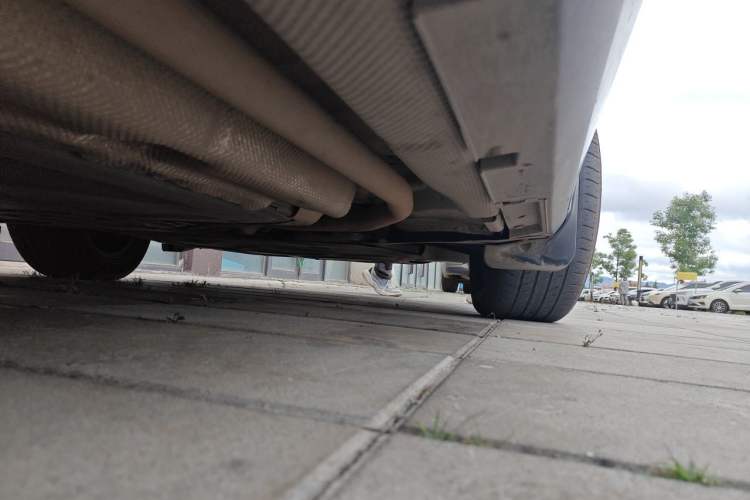 Used BYD Qin L 2024 DM-i 120KM Leading Model Chassis Front Right